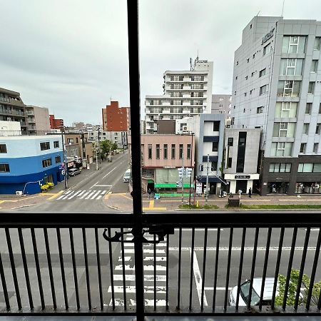 Hokusei Bldg 41 ほくせいビル 41号室 Apartment Sapporo Bagian luar foto